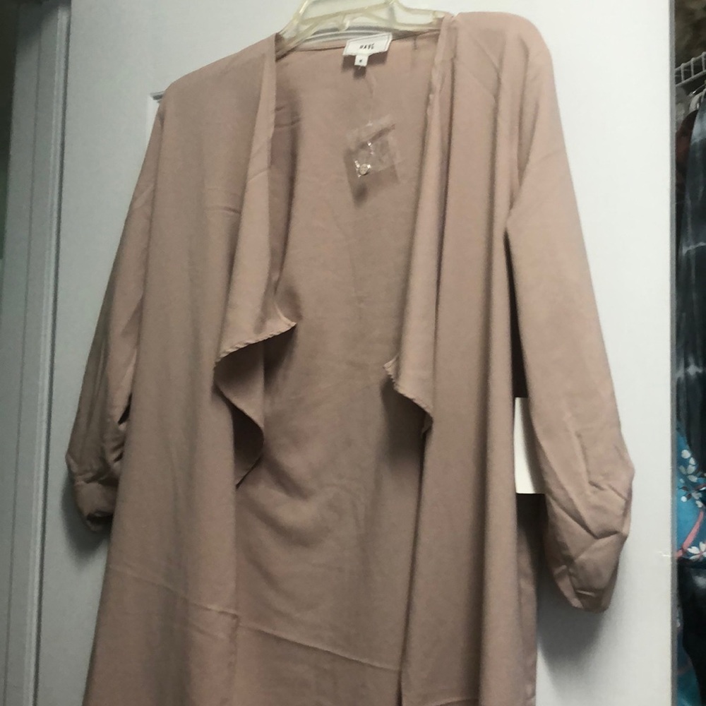 Neutral tunic